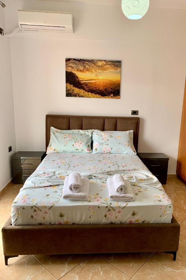 Bardhi Apts Sarande Exterior photo