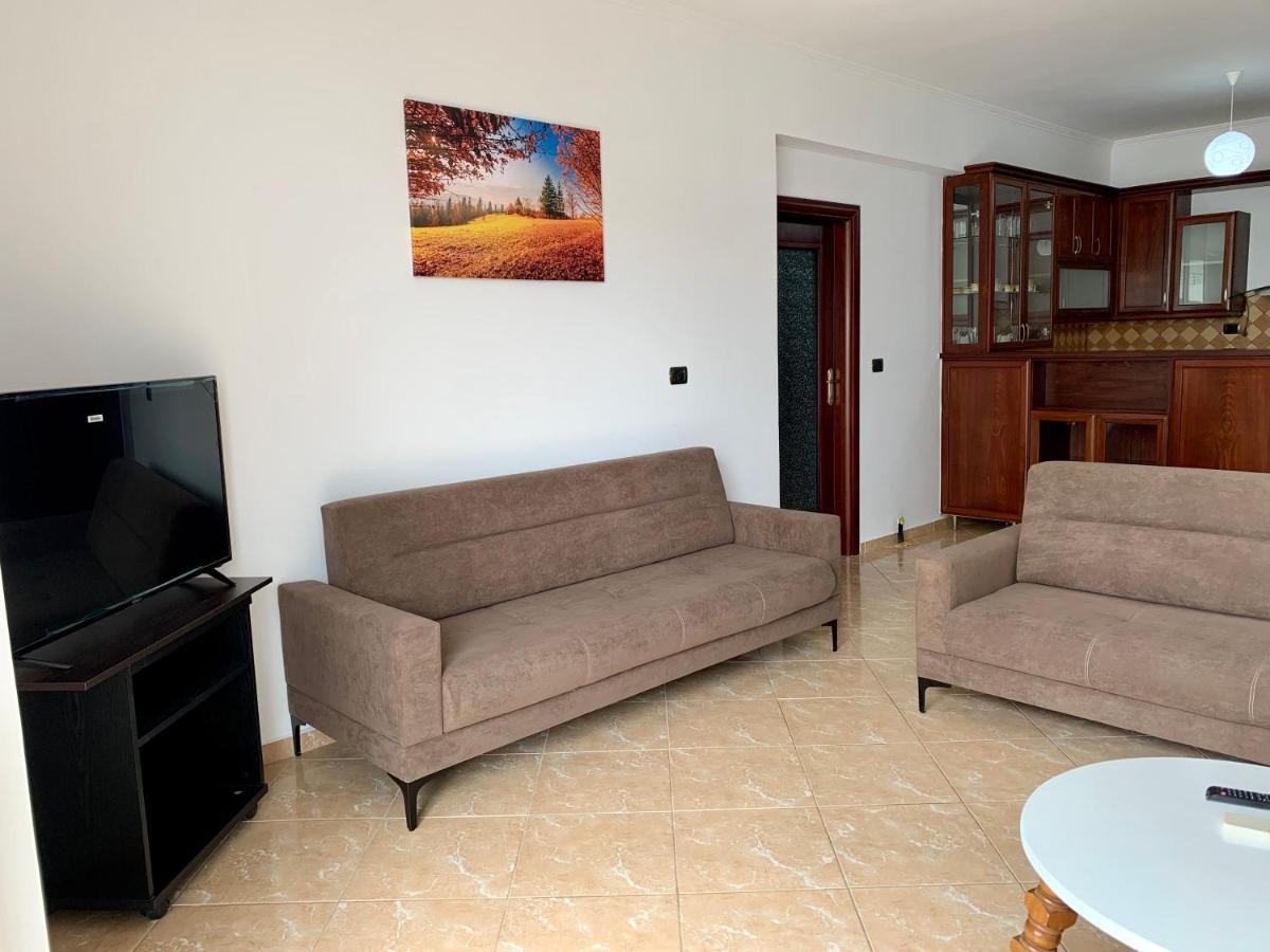 Bardhi Apts Sarande Exterior photo
