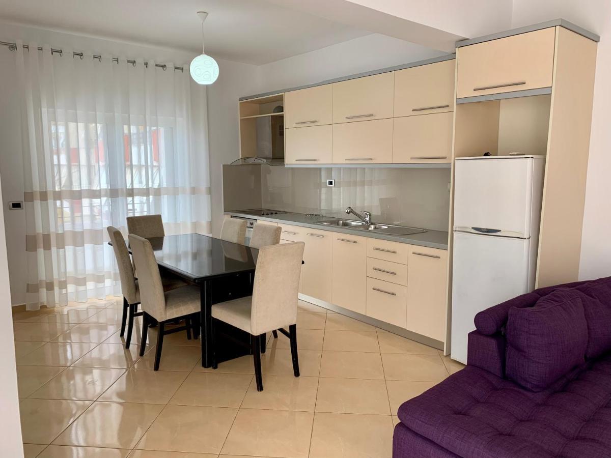 Bardhi Apts Sarande Exterior photo