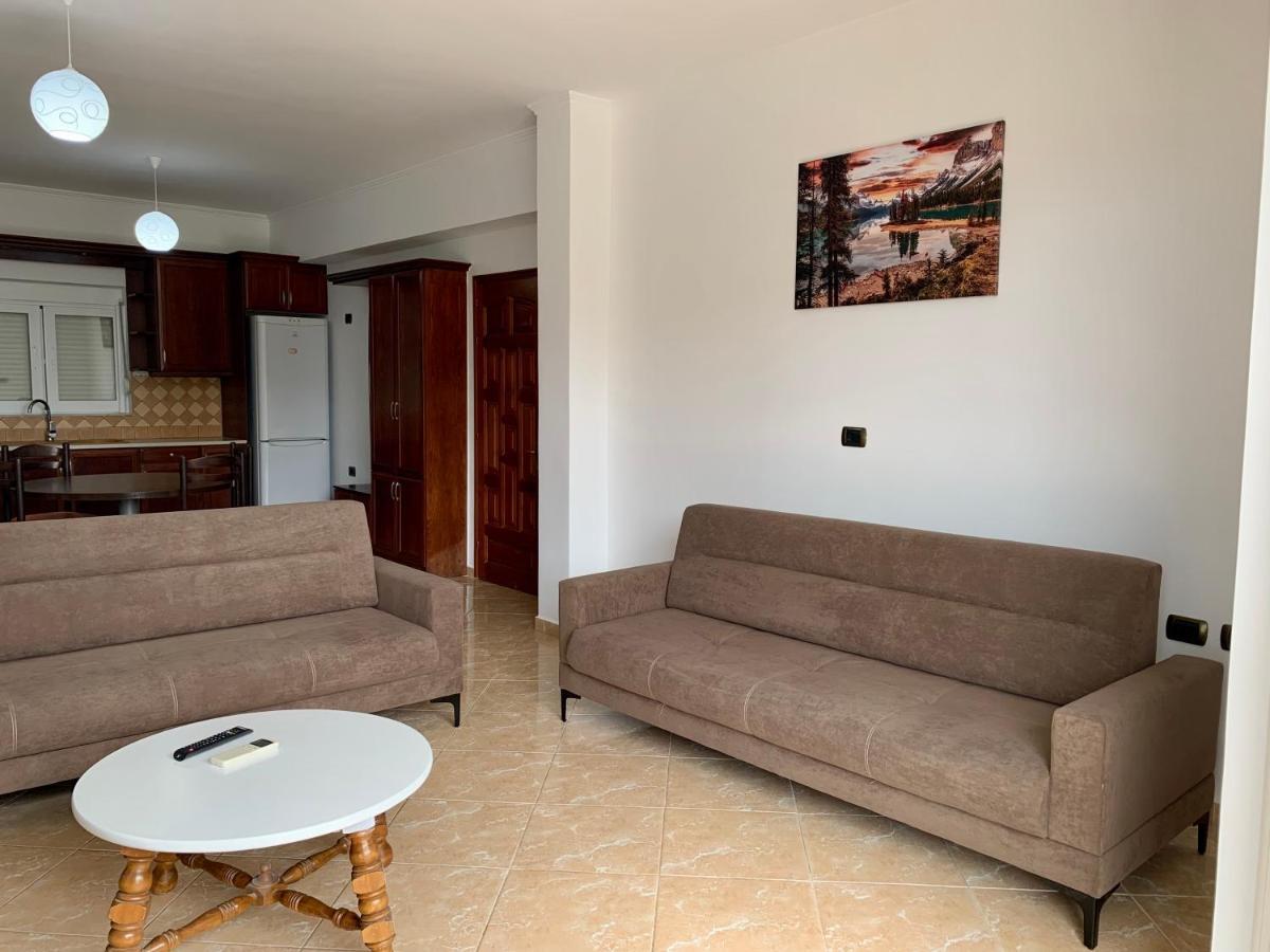 Bardhi Apts Sarande Exterior photo