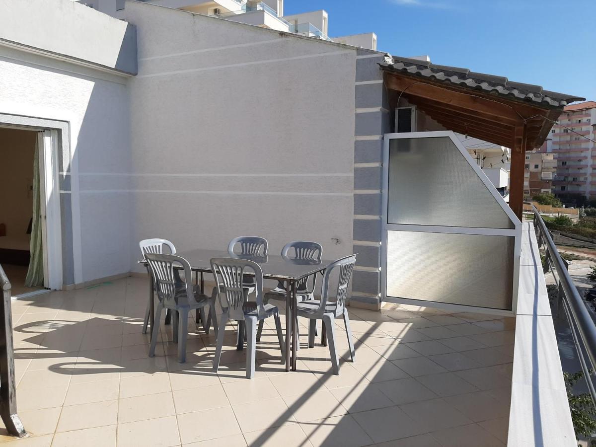 Bardhi Apts Sarande Exterior photo